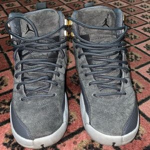 Wolf grey jordan 12s